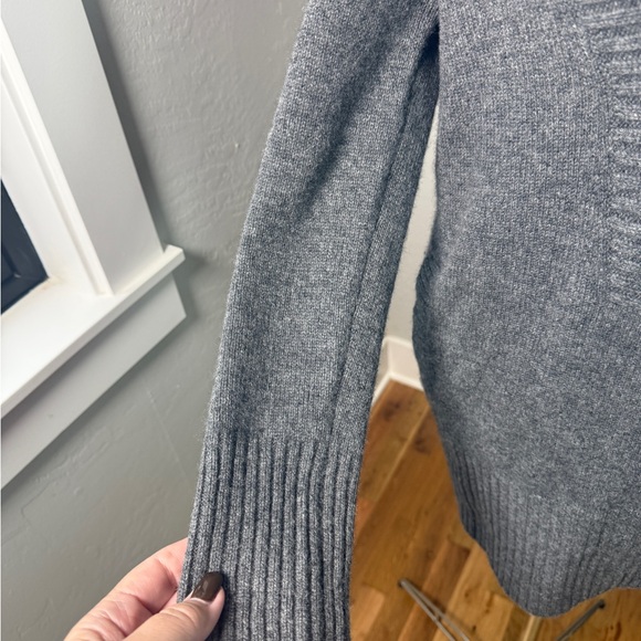 Sofie 100% Cashmere Shawl Collar Button Front Long Sweater Size S - Picture 4 of 9